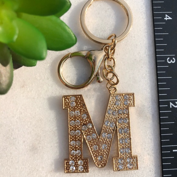 Beautiful sparkly lightweight initial M keychain ✨ - Picture 5 of 6